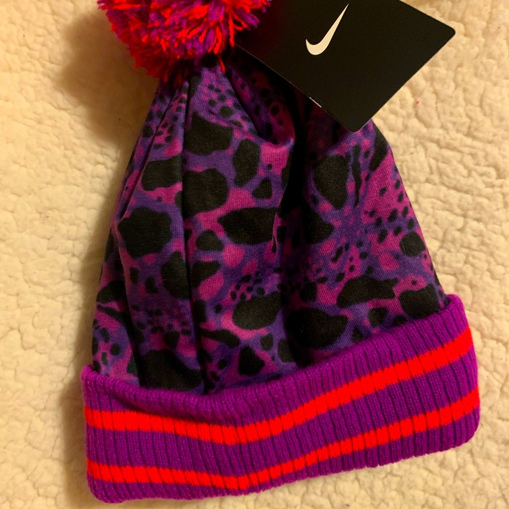 Girls Nike winter toboggan NWT